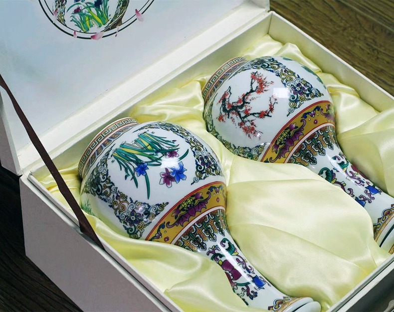 1.5斤梅兰竹菊文化陶瓷酒坛礼盒装
