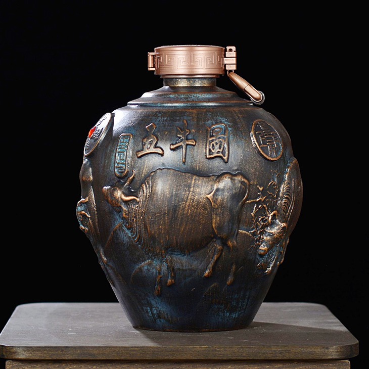 5斤10斤复古雕刻陶瓷酒坛（五牛图）