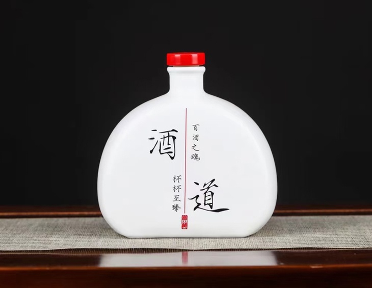 1斤黑白小陶瓷酒坛礼盒（酒道）(图5)