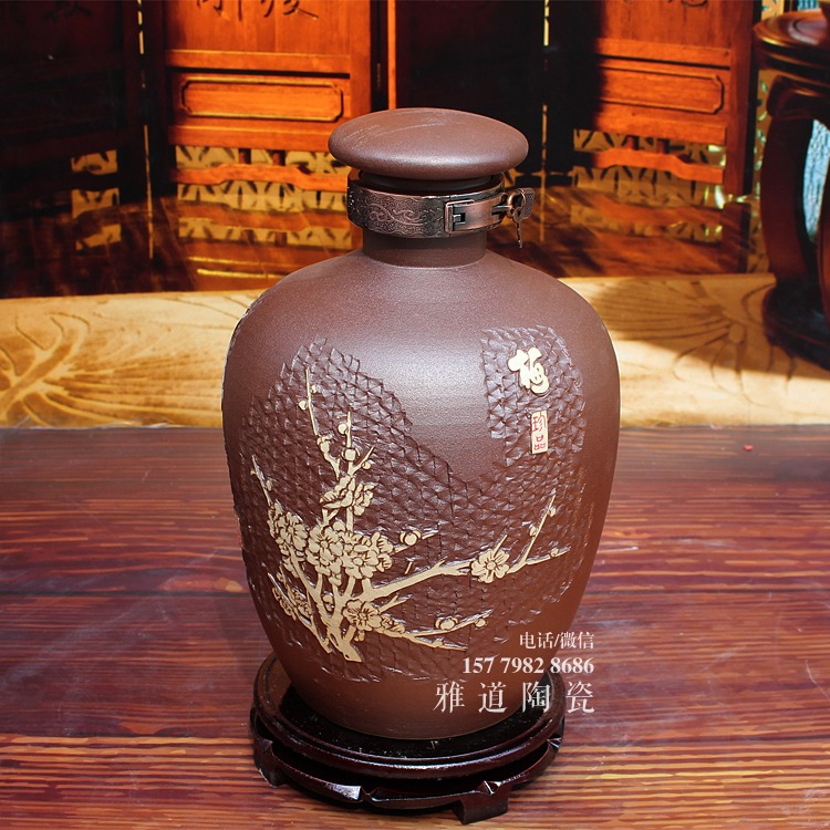 雅道手工雕刻梅兰竹菊陶瓷酒坛