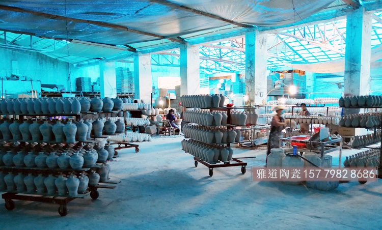 景德镇陶瓷酒坛生产厂家